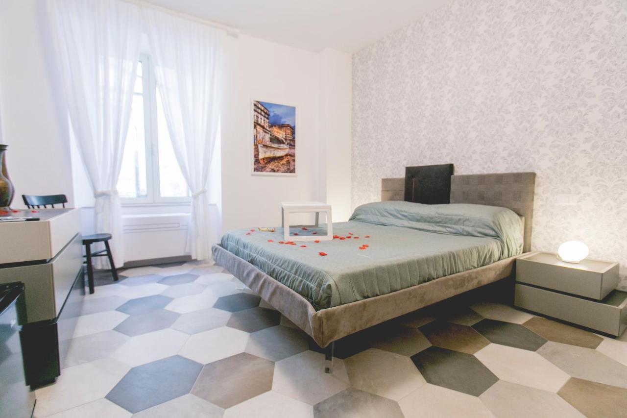 Anticaglia/24 Bed & Breakfast Napoli Eksteriør bilde