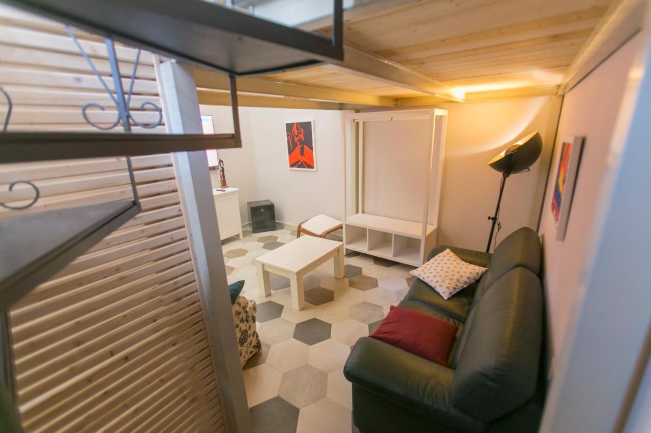Anticaglia/24 Bed & Breakfast Napoli Eksteriør bilde